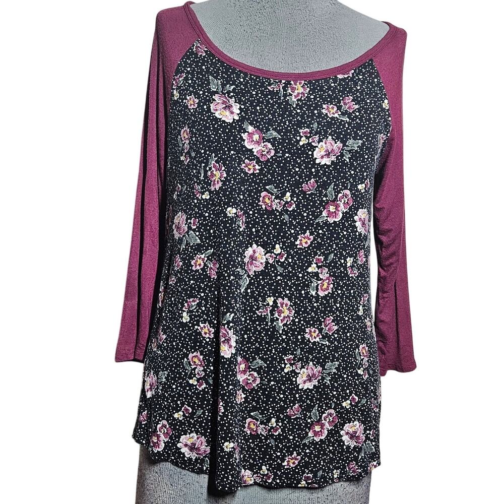 Floral Print Baseball Tee Size Small